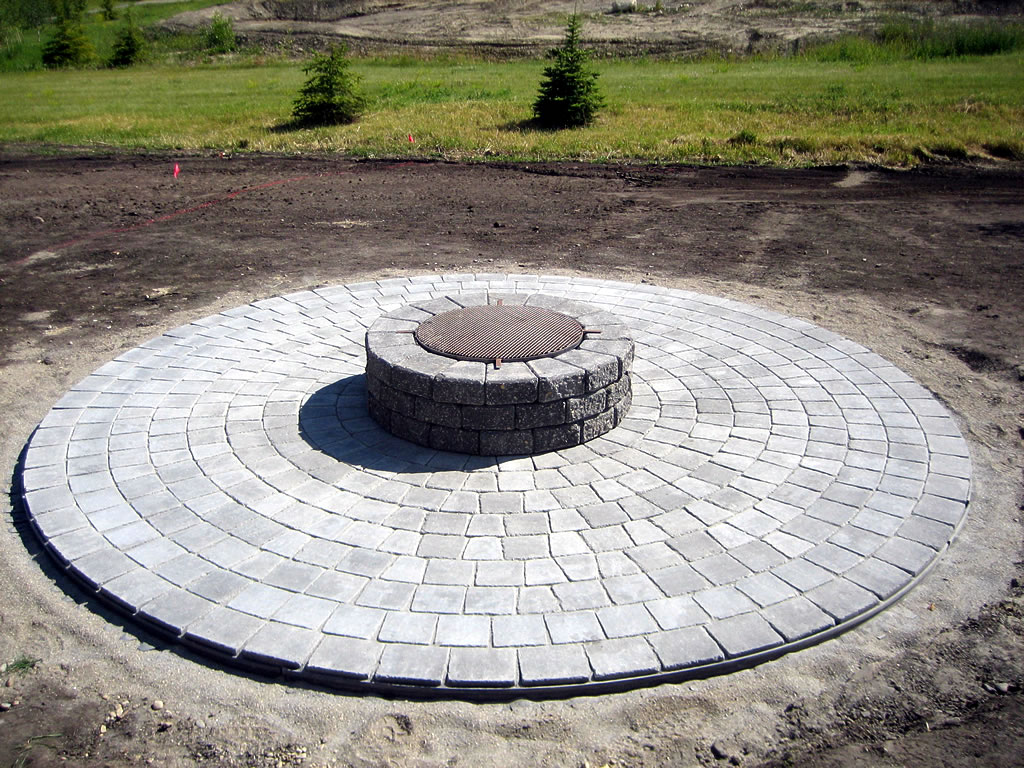 Basic Circle Patio and Firepit
